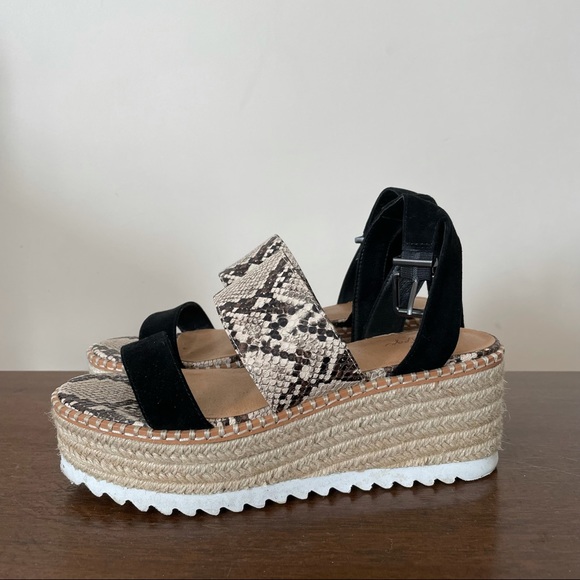 Crown Vintage Espadrilles - Picture 1 of 5